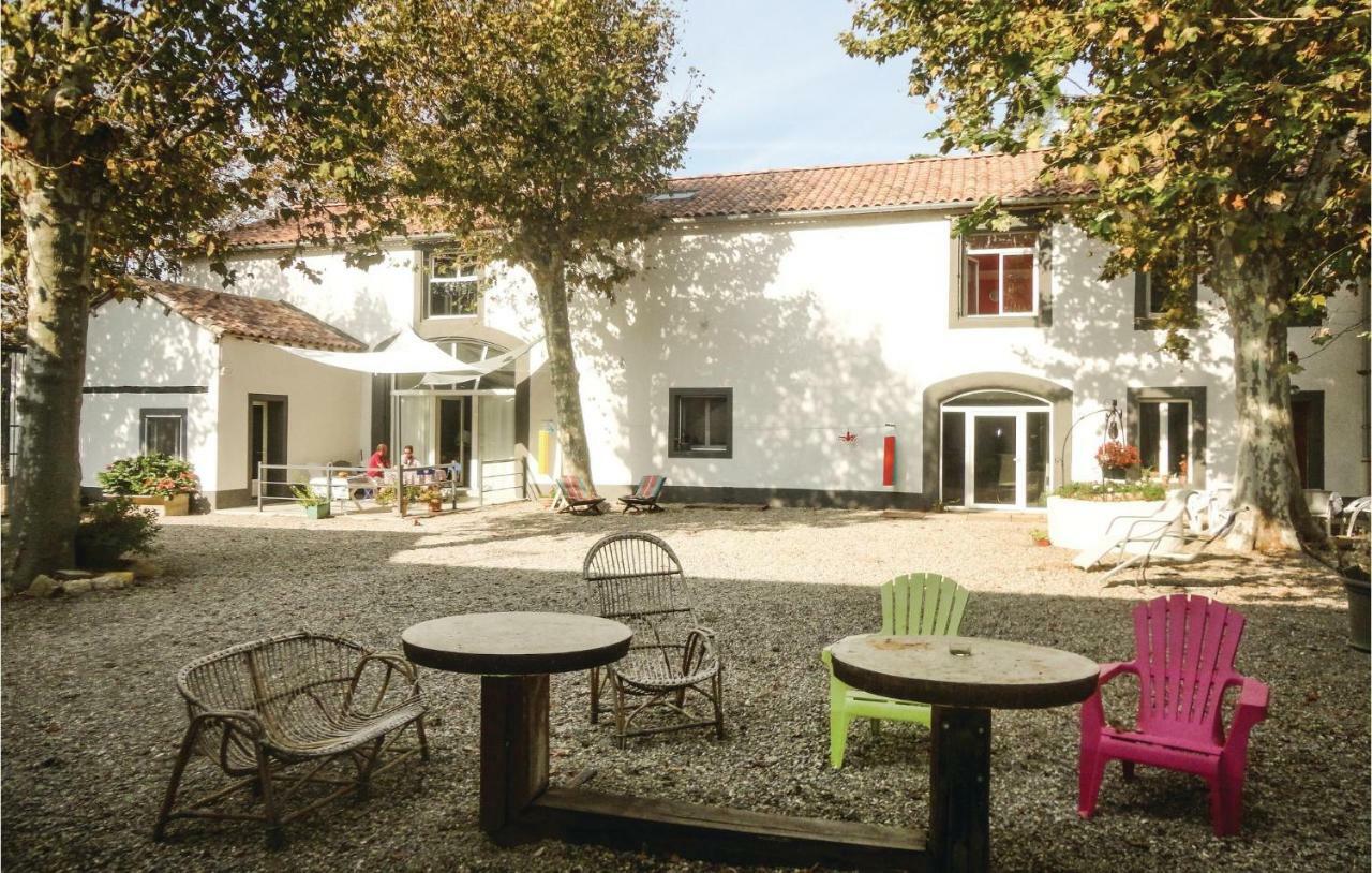 2 Bedroom Amazing Home In Narbona Esterno foto