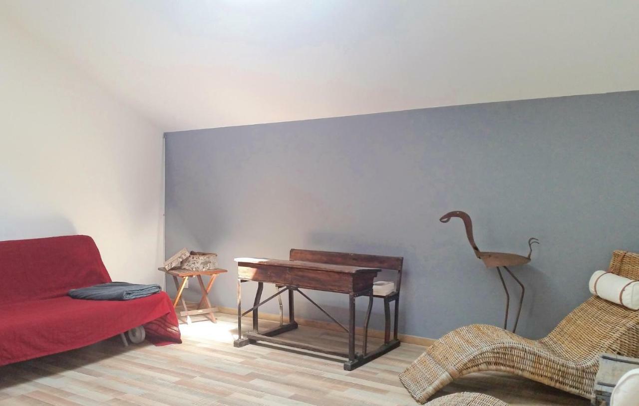 2 Bedroom Amazing Home In Narbona Esterno foto