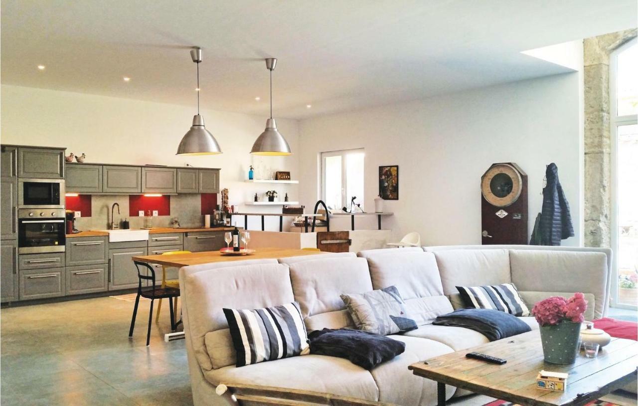 2 Bedroom Amazing Home In Narbona Esterno foto